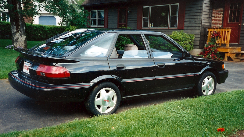 My ‘90 Geo Prizm GSi hatchback. Never realized how big that rear bumper was until just now.